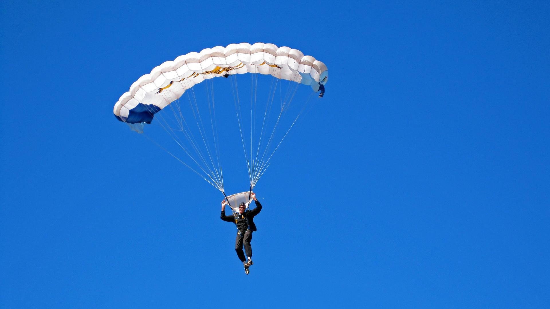 世界乒乓球青少年挑战赛希腊站 中国队捧起男团女团双冠奖杯，世界青少年乒乓球比赛冠军者是谁